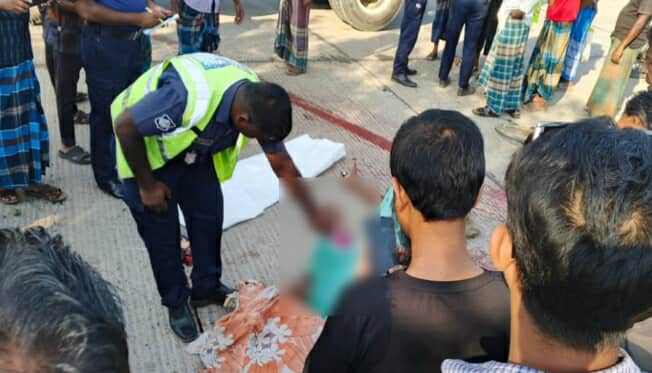 যশোরের অভয়নগরে ট্রাকের চাপায় কৃষক নিহত