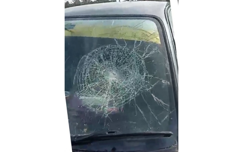 শার্শায় চাঁদার দাবিতে প্রাইভেটকার ভাংচুর সহ ড্রাইভারকে মারধোর